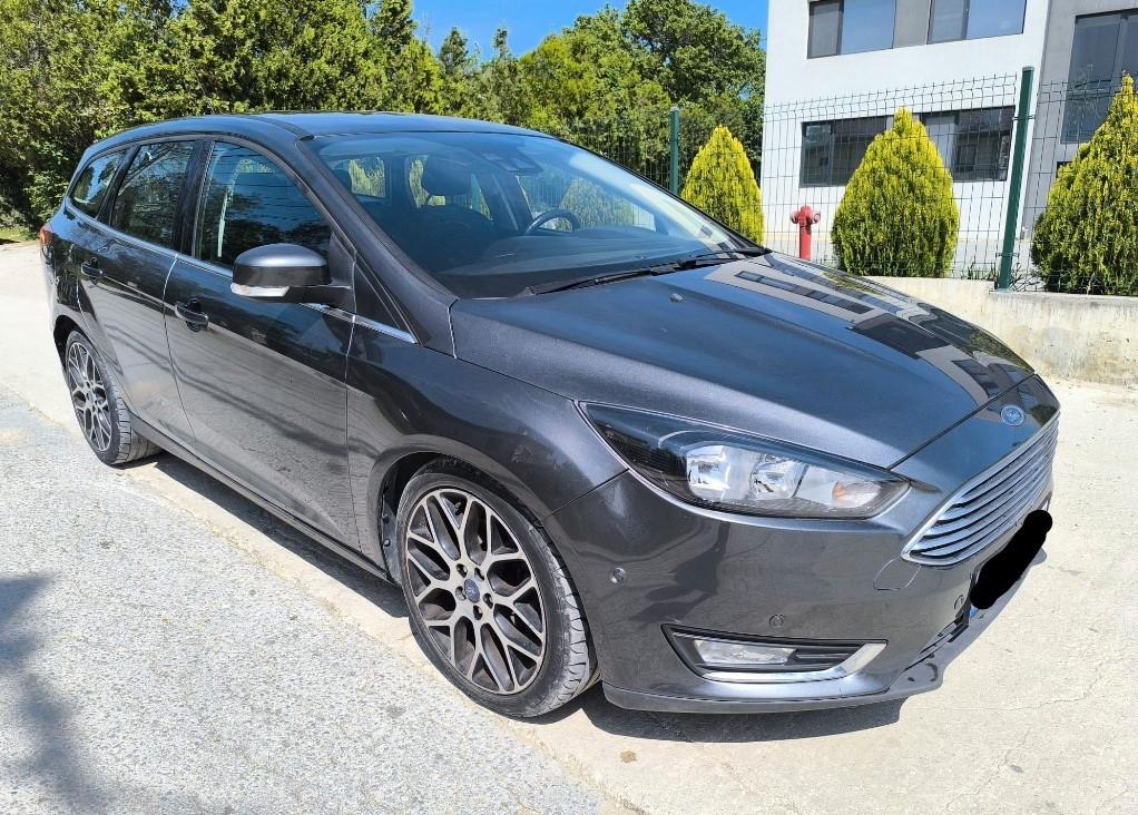 Ford Focus Turnier Titanium –
