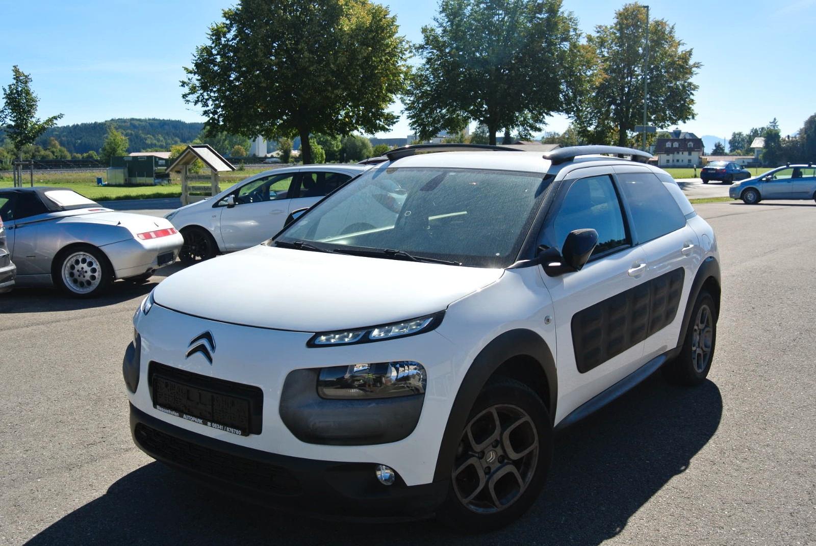 Citroën C4 Cactus – Shine · Kamera · Navi · Garantie